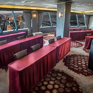 3* Ośrodek wypoczynkowy The Strat Hotel, Casino & Tower