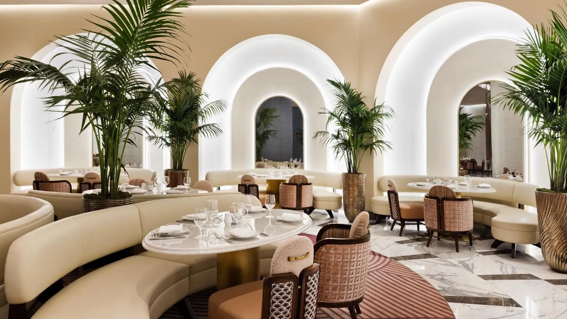 Fontainebleau Las Vegas 5*,