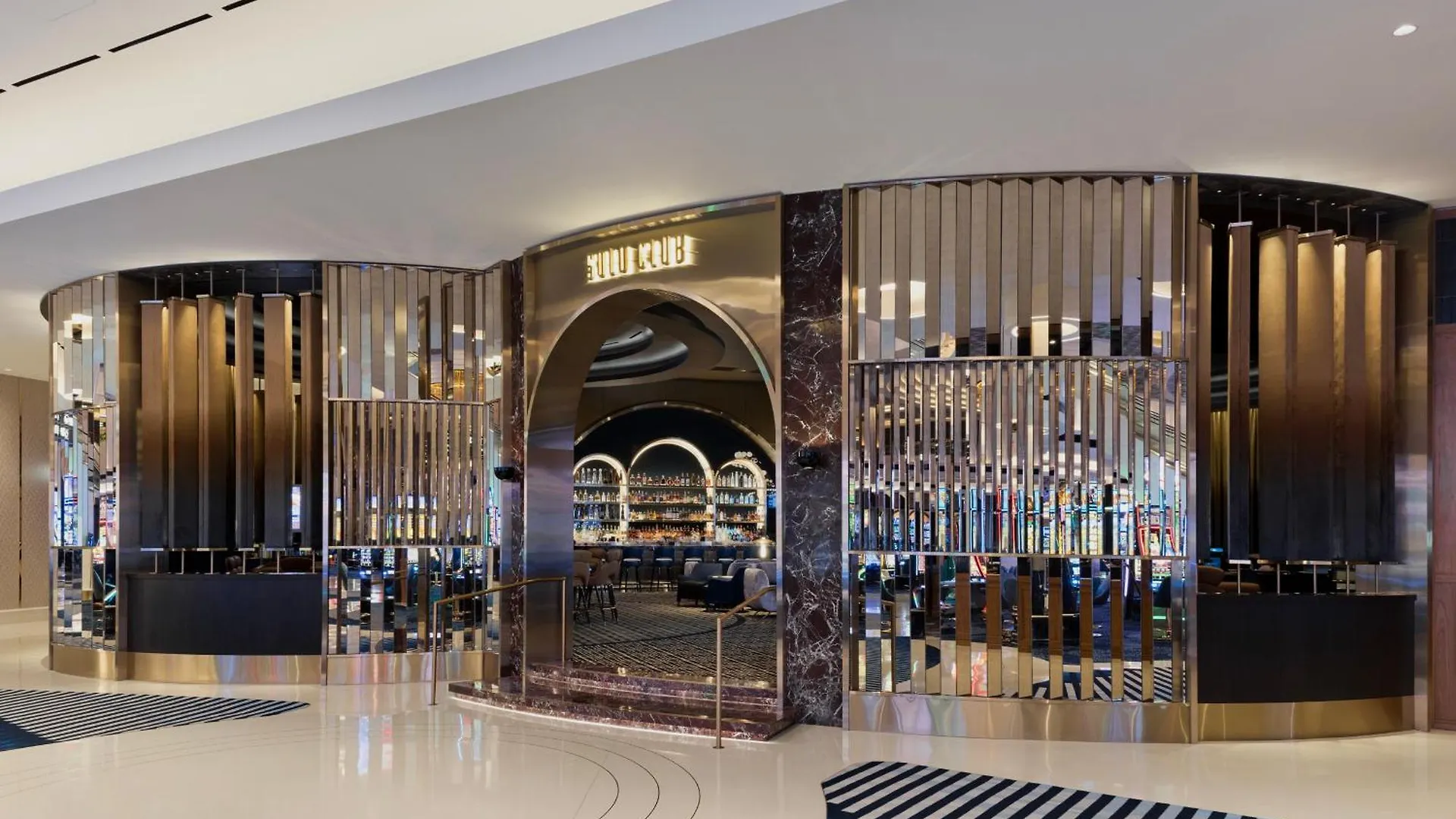 Fontainebleau Las Vegas 5*,  United States